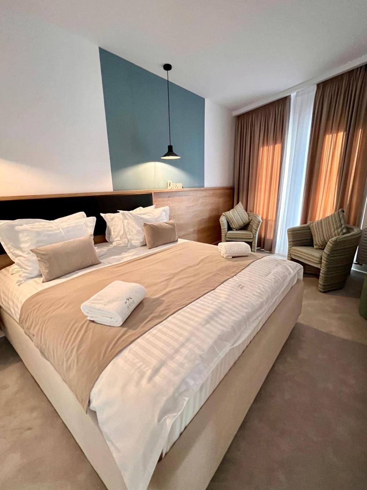 Montan-Aparthotel Predeal Extérieur photo